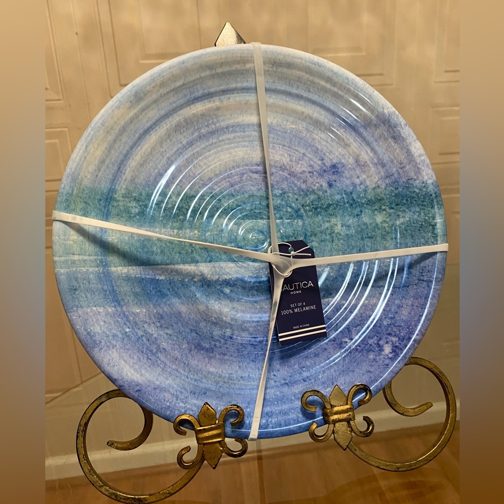 NAUTICA MULTICOLOR BLUE DINNER PLATES 11” SET OF 4PCS .